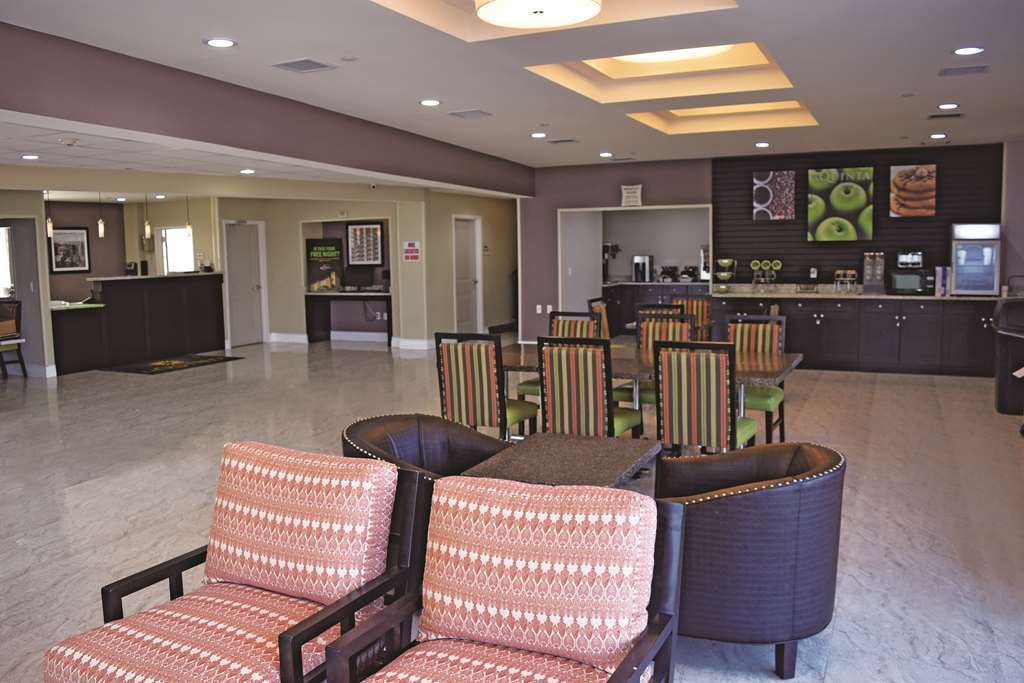 La Quinta Inn & Suites Far Rockaway - Beach Hotel ニューヨーク インテリア 写真