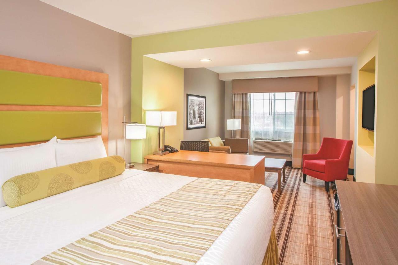 La Quinta Inn & Suites Far Rockaway - Beach Hotel ニューヨーク エクステリア 写真